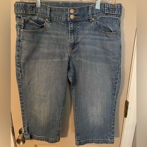 Old Navy Classic Rise Denim/Blue Jean Knee Length Shorts